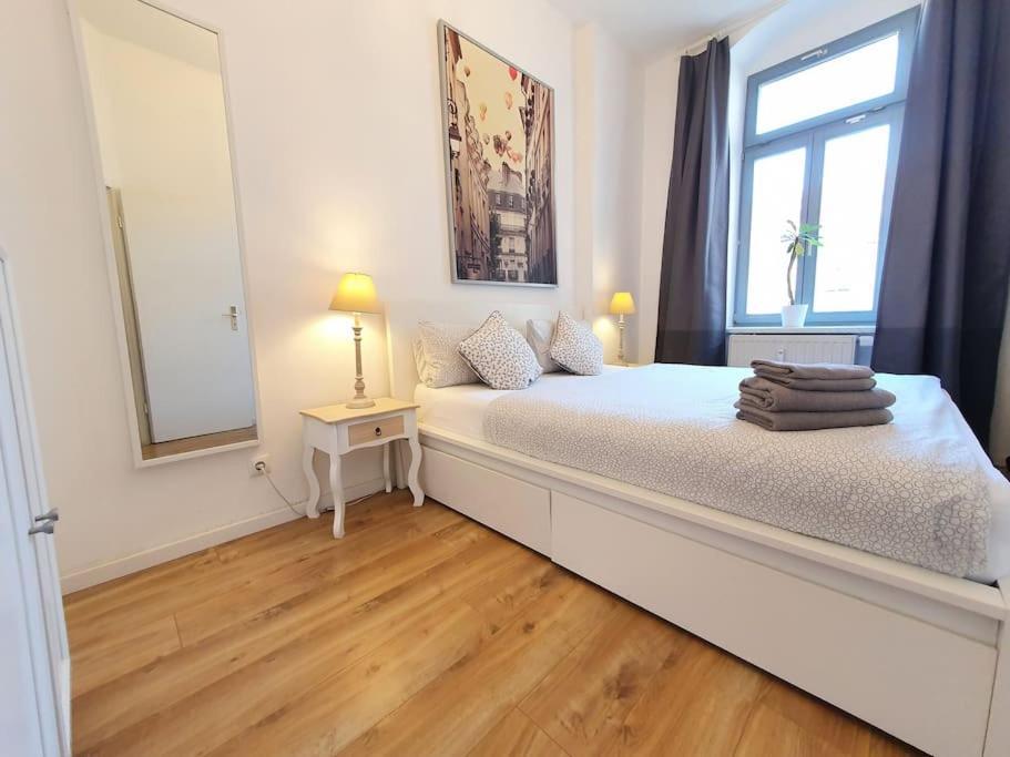 2 Room Apartment Near Station Neustadt In Dresden Neustadt Exterior photo